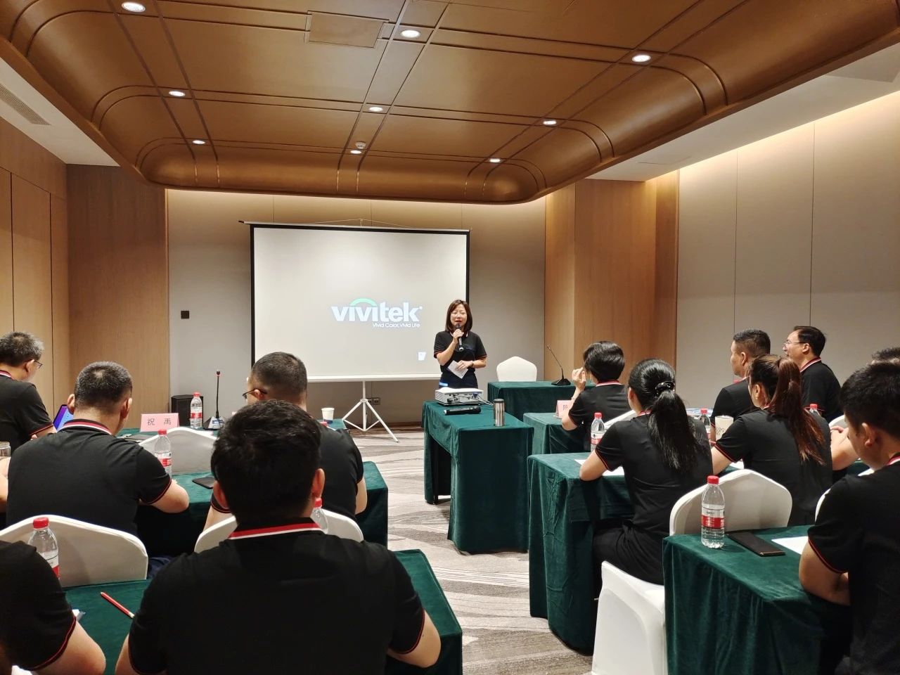 ��è����